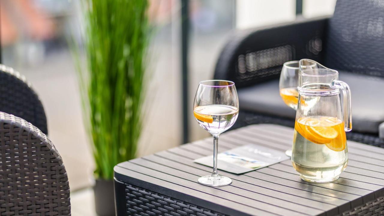 Port Krynica Apartamenty Криница Морска Екстериор снимка