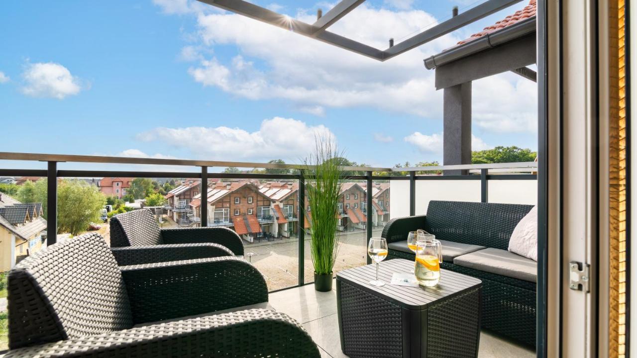 Port Krynica Apartamenty Криница Морска Екстериор снимка
