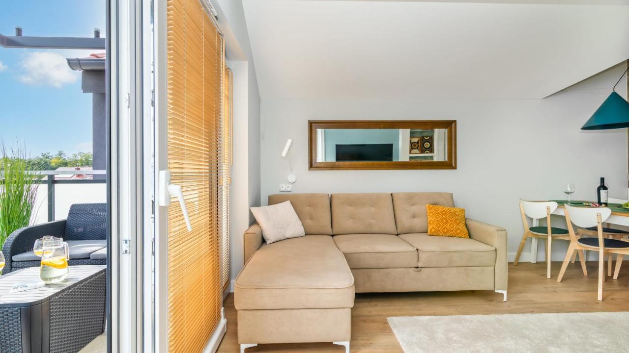 Port Krynica Apartamenty Криница Морска Екстериор снимка