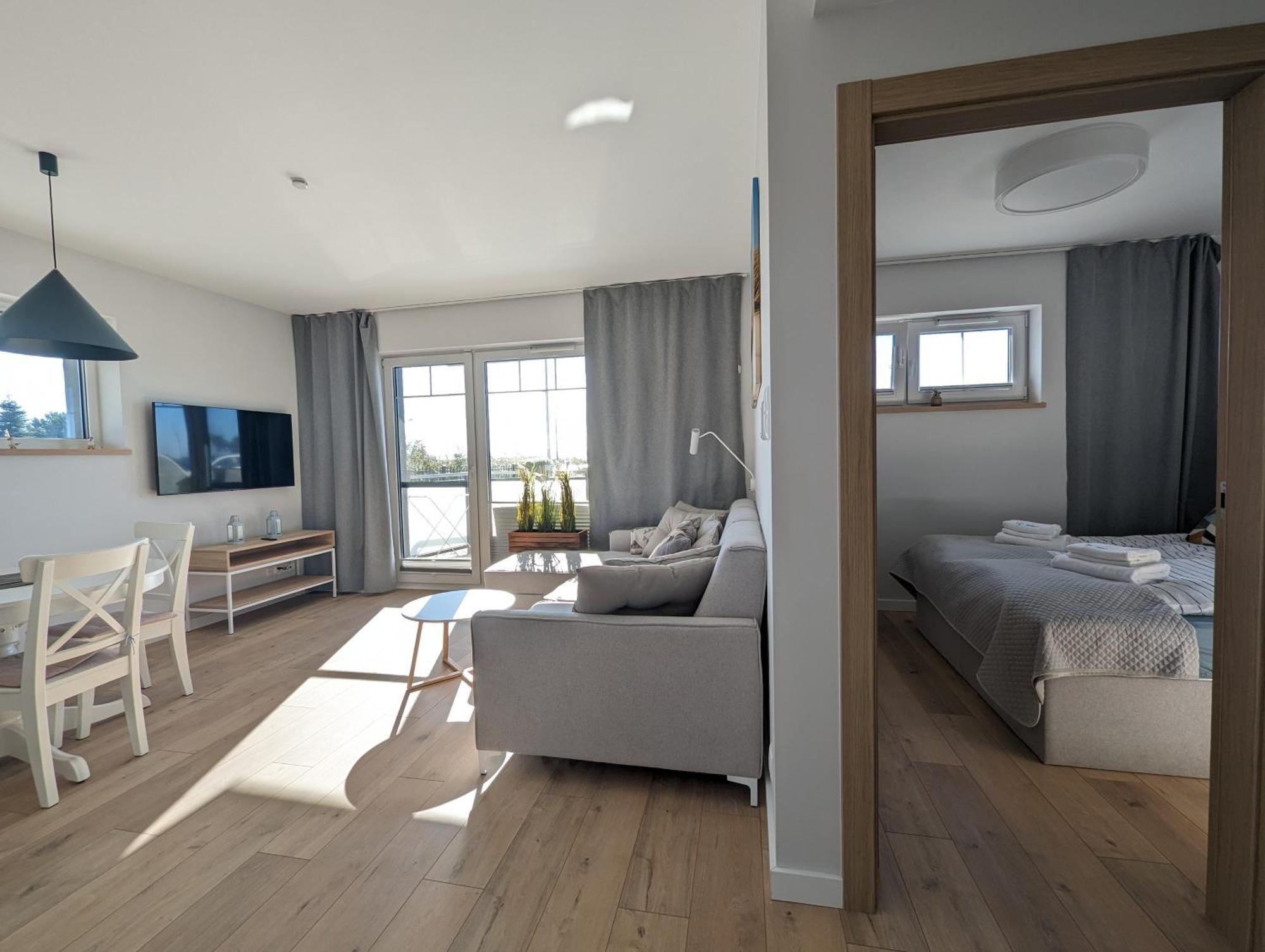 Port Krynica Apartamenty Криница Морска Екстериор снимка