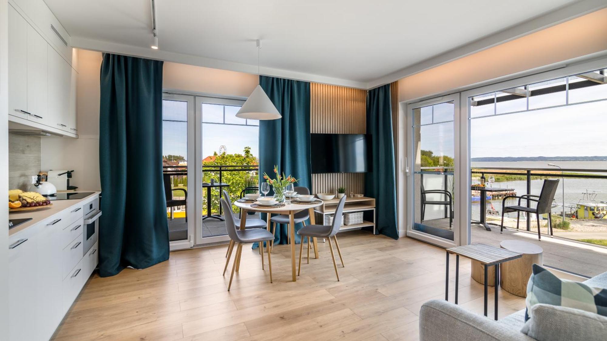 Port Krynica Apartamenty Криница Морска Екстериор снимка