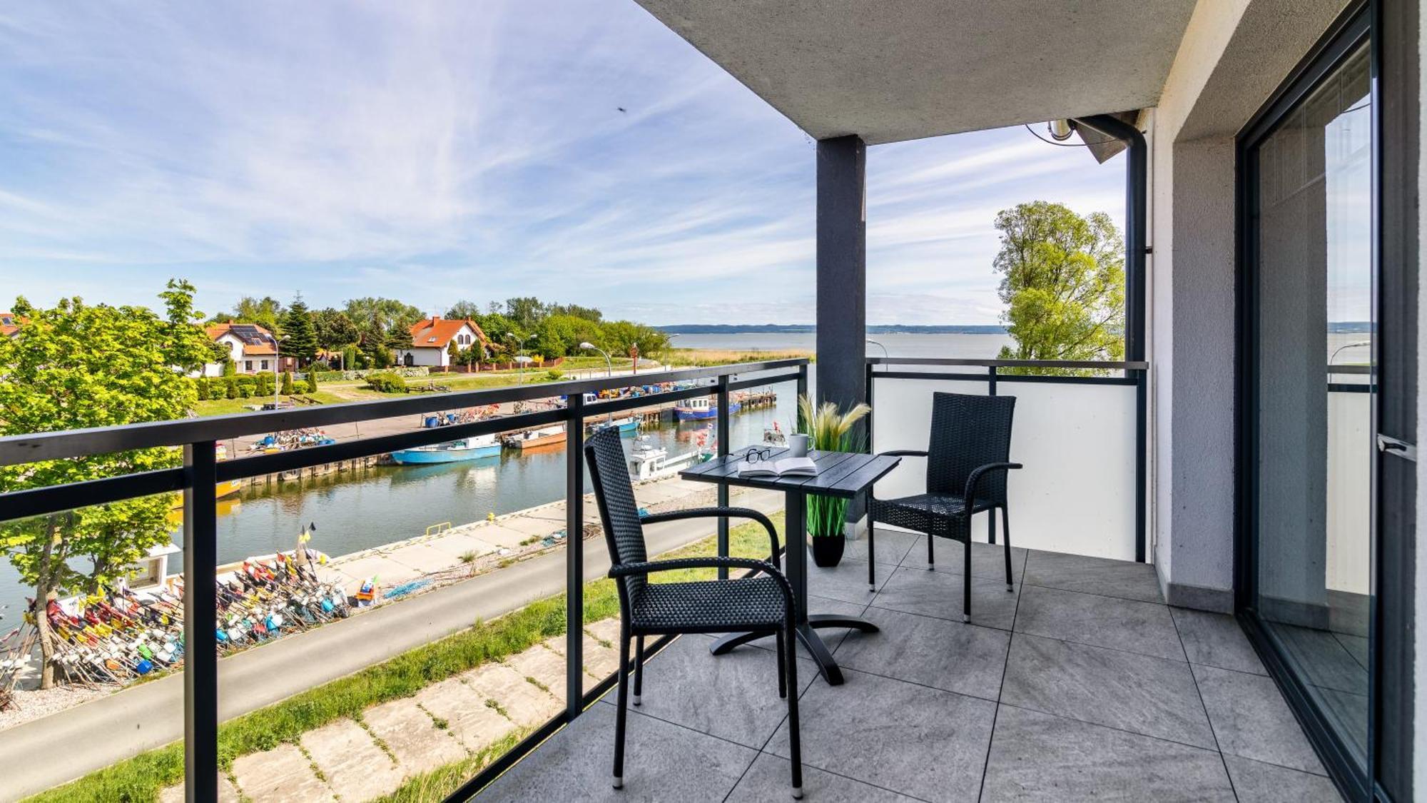 Port Krynica Apartamenty Криница Морска Екстериор снимка